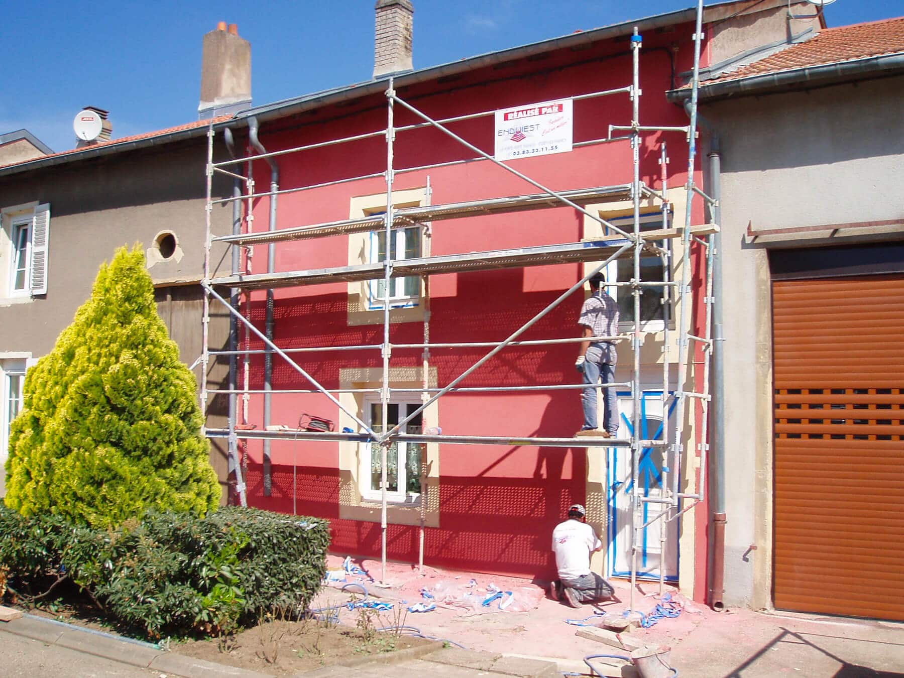 Ravalement de façades à la chaux aérienne d'une maison en Lorraine