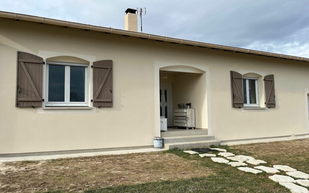 Ravalement de façades avec enduit à la chaux